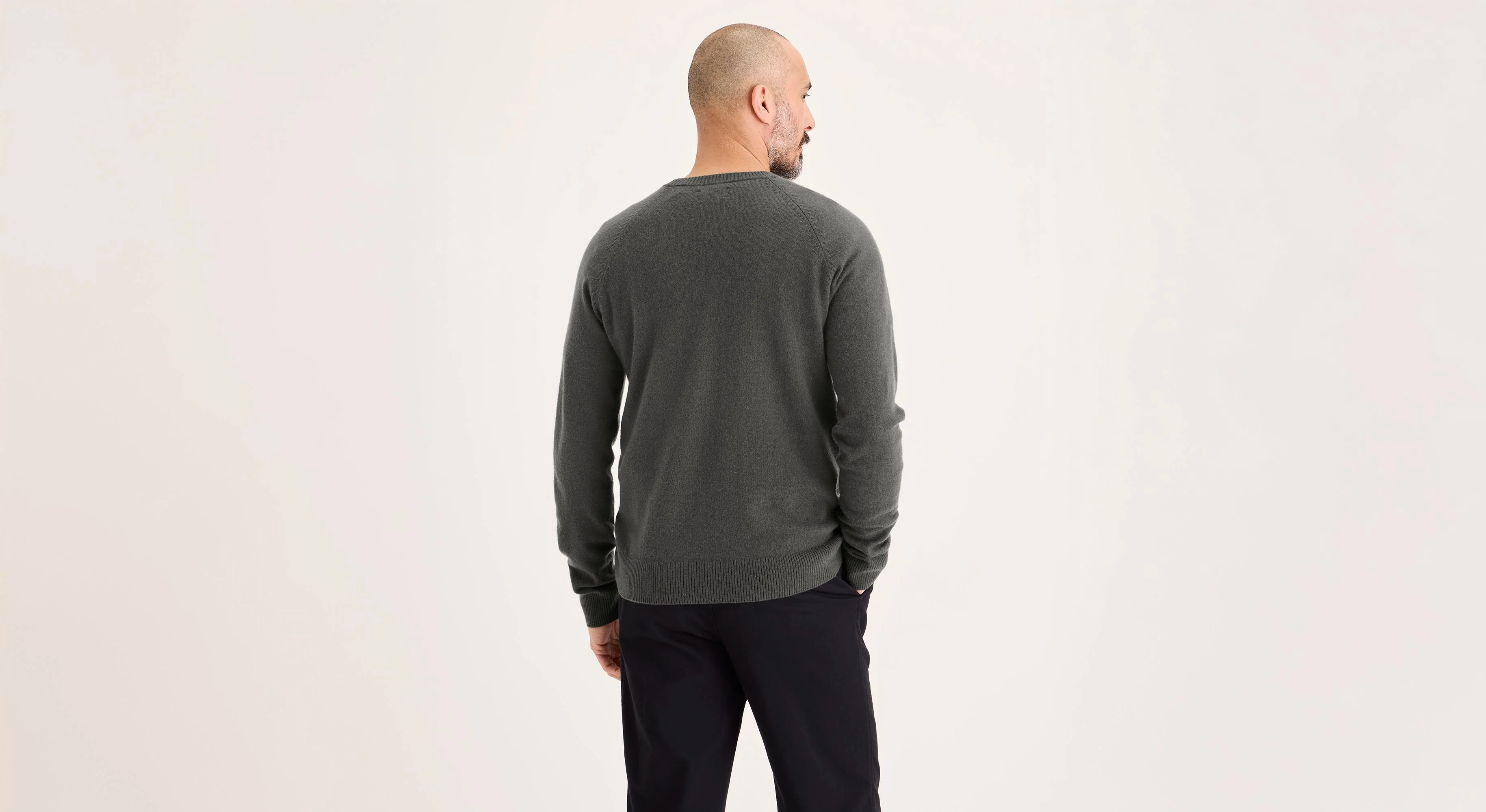Crafted Cashmere Sweater, Regular Fit - Image 2