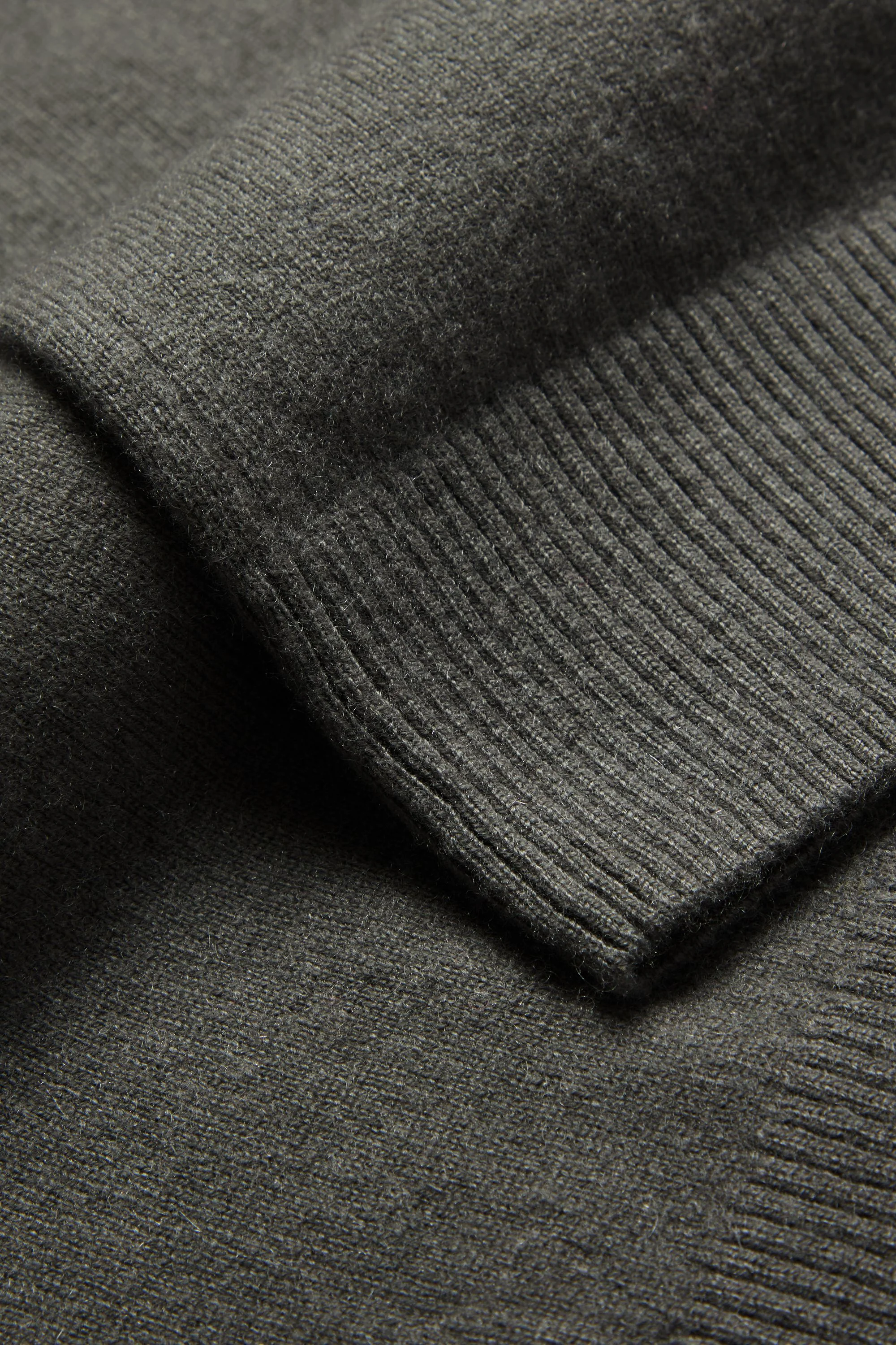 Crafted Cashmere Sweater, Regular Fit - Image 5