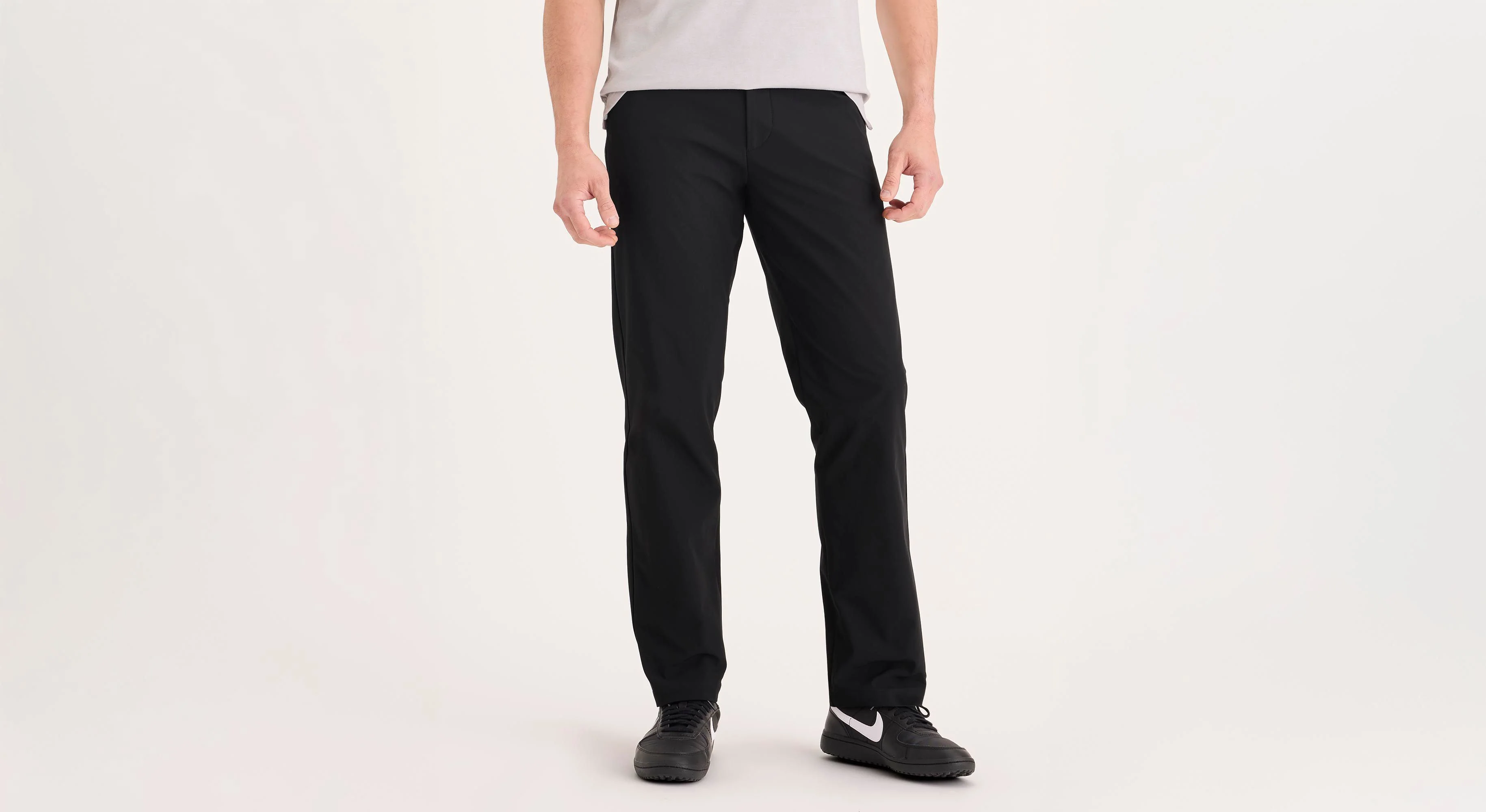 Go Airweave Chino, Straight Fit - Image 2