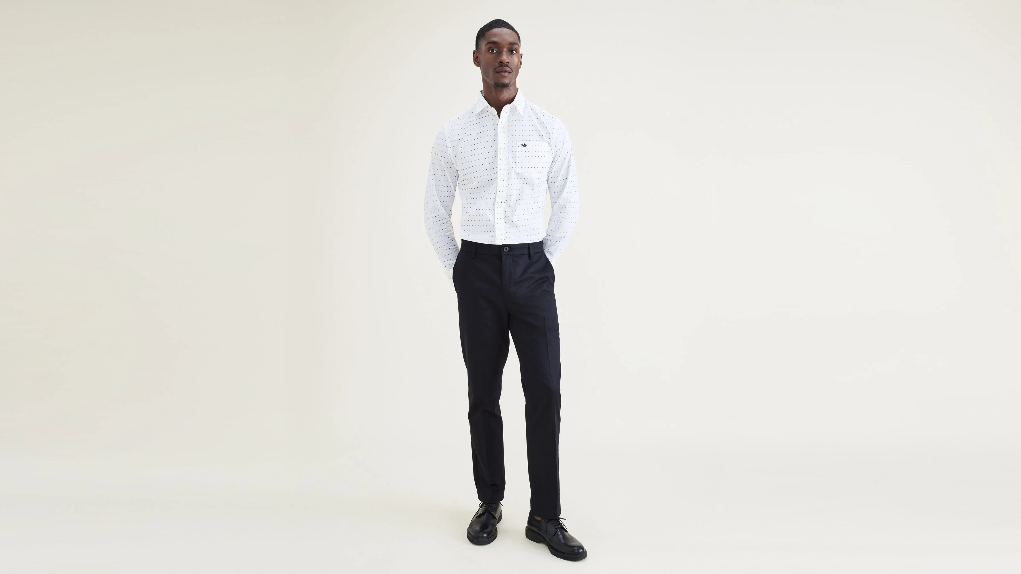 Signature Iron Free Khakis, Slim Fit with Stain Defender®